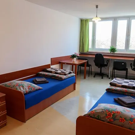 Dom Studencki Raj Auberge de jeunesse *